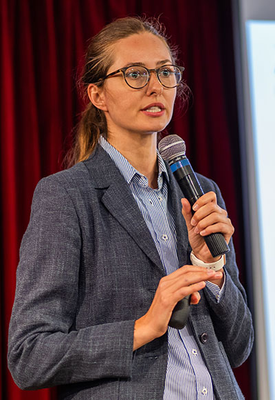 KATHARINA-HESSLER_OMEGGA