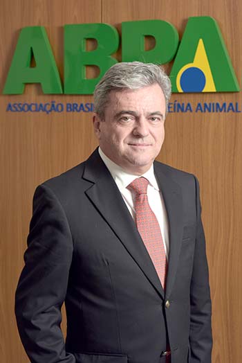 RICARDO-SANTIN_INTERNA