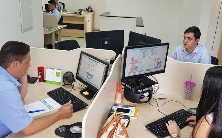 O suporte fundamental para a segurança do avicultor