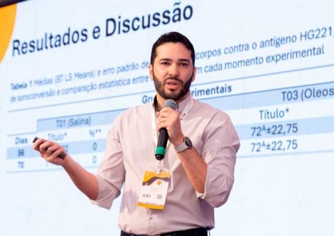 Trabalho da Zoetis sobre vacinas contra coriza infecciosa é premiado no Congresso da APA 2026