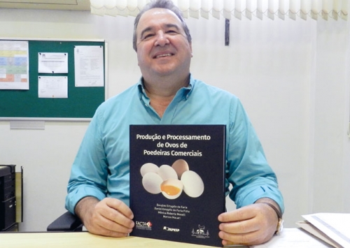 Avicultura ganha o livro Produção e Processamento de Ovos Comerciais
