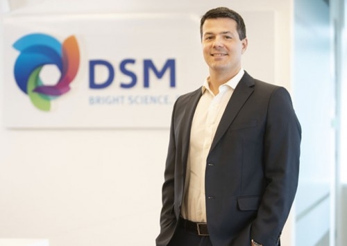 DSM lança primeira escola de vitamina e premix com Feed Technology Institute