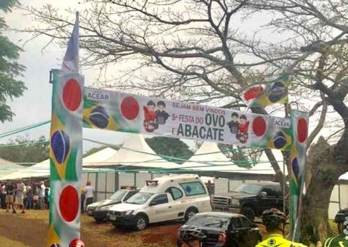 Avicultores de Arapongas (PR) realizam a VI Festa do Ovo e do Abacate