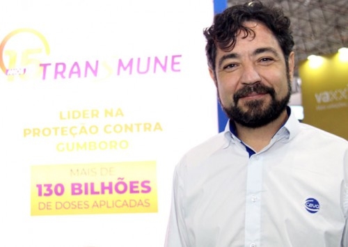 Ceva Aves realiza Painel Ceva de Sanidade no Simpósio ACAV 2022