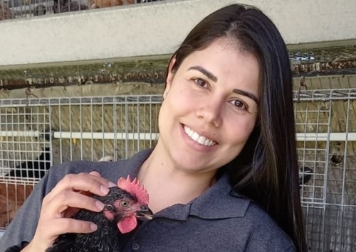 Priscila Diniz Lopes é a nova assessora técnica de avicultura da Vaxxinova