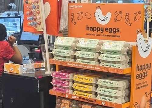 Mantiqueira Brasil inova com o check stand de Happy Eggs® no varejo