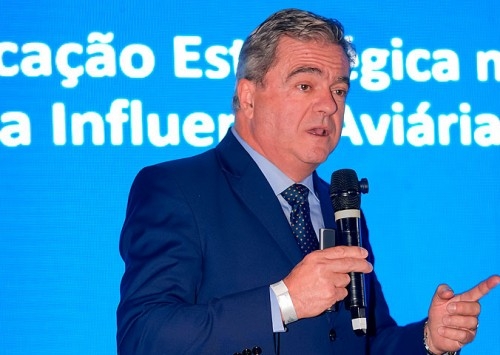 Ricardo Santin, da ABPA, destaca o papel estratégico da comunicação institucional na crise da influenza aviária no Brasil