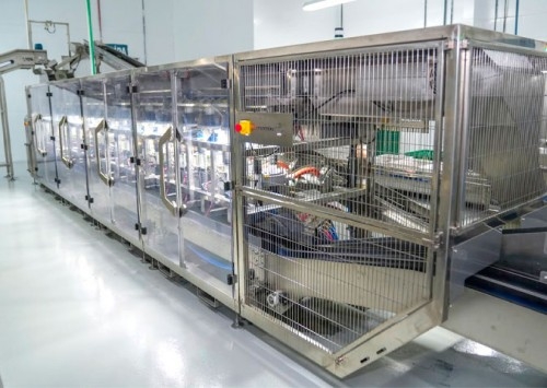 Pluma Agroavícola tem incubatório com sexagem de aves totalmente automatizado por IA, o primeiro do país
