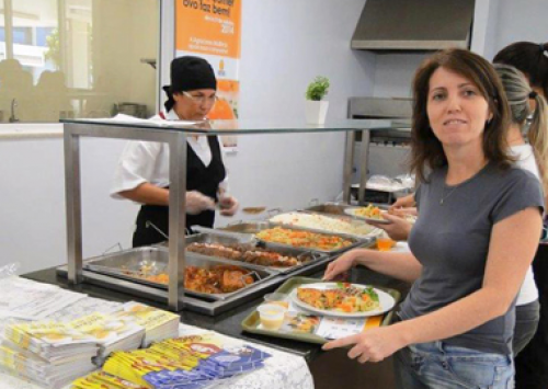 Agroceres Multimix e Elanco comemoram Semana do Ovo com seus funcionár