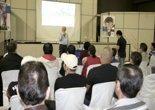 De Heus lança em Bastos seu programa nutricional para poedeiras