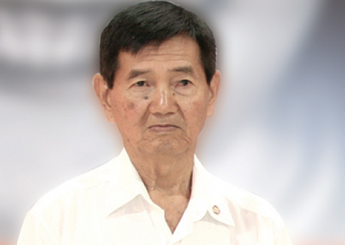 Bastos sedia seminário sobre influenza aviária