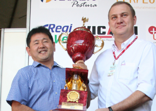 Campeões em qualidade recebem seus troféus na Festa do Ovo 2015