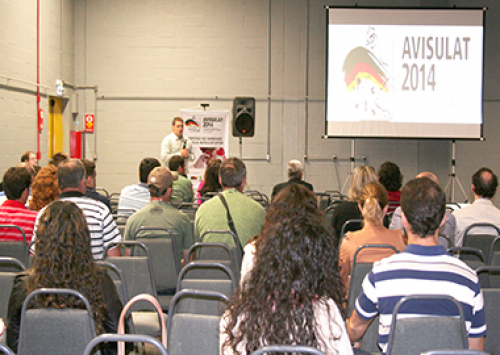 Avisulat 2016 debate a avicultura de forma completa
