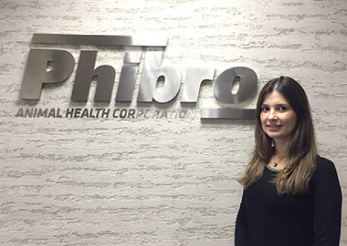 Graziela da Silva é a nova gerente de produtos aves da Phibro