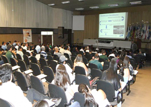 Unesp Jaboticabal realiza seu 13º curso de atualização em postura comercial