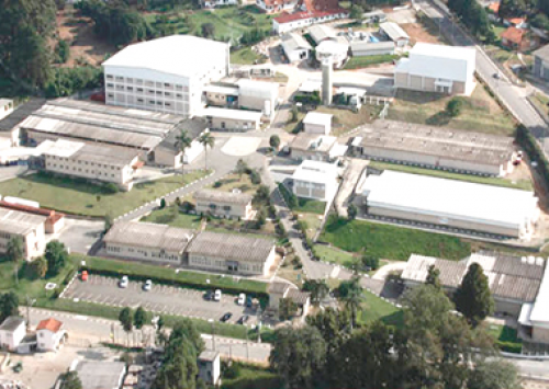 Vaxxinova adquire o laboratório brasileiro Biovet