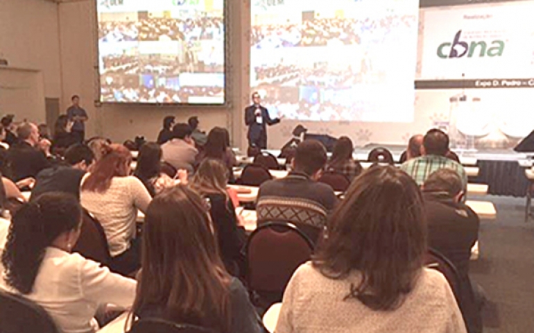 VIII CLANA debate nutrição animal e produção sustentável de alimentos