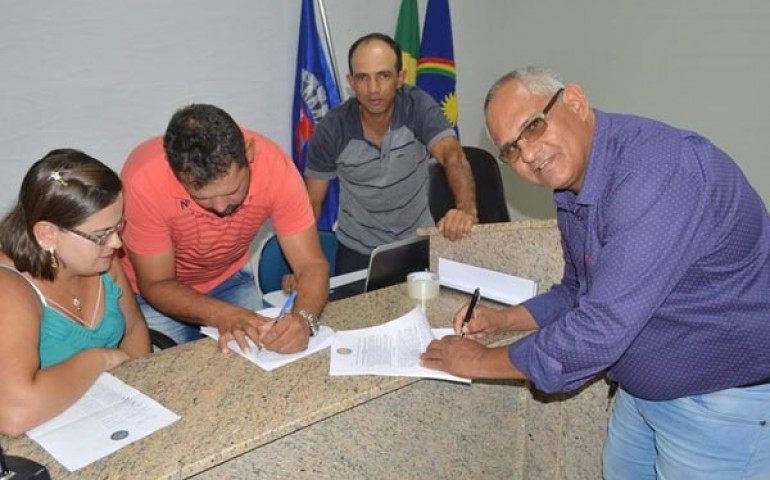 São Bento do Una cria a Cooperativa dos Avicultores do município