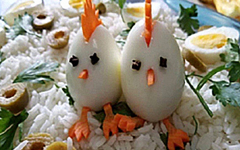 Na Semana do Ovo, equipes Hendrix comemoraram o ovo com refeições especiais