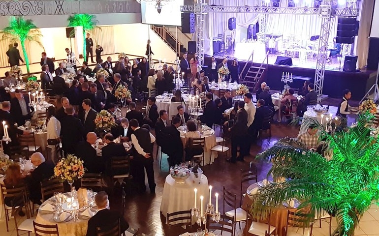 Tradicional Jantar do Galo RS da Asgav homenageia destaques avícolas