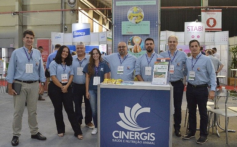 Cinergis participa com sucesso do 22º Simpósio Brasil Sul de Avicultura
