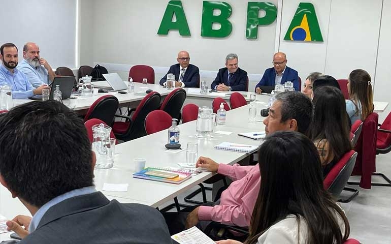 Conbrasul 2023 recebe jornalistas, apoiadores e patrocinadores em coletiva na ABPA