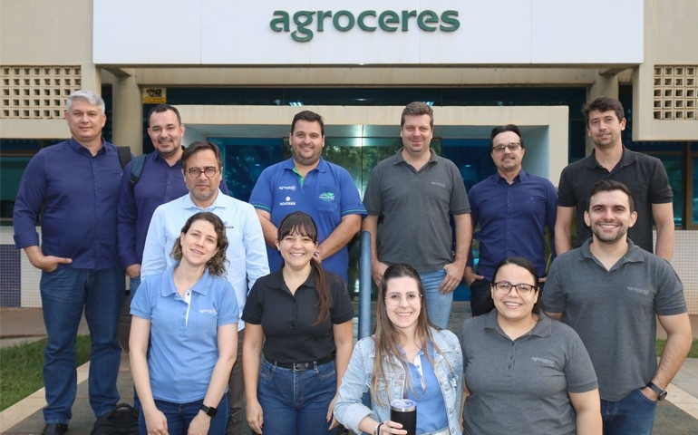 Agroceres Multimix recebe visita do time Novogen com o especialista técnico global da casa genética