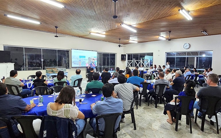 Hendrix Genetics reúne avicultores do Oeste Paulista em encontro técnico especial em Bastos (SP)