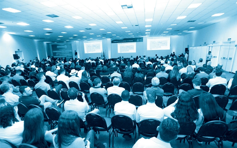 Avicultor Mais 2025 divulga programação oficial das palestras técnicas