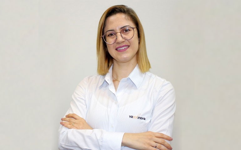 Vaxxinova apresenta soluções para o controle da bronquite infecciosa no Avicultor Mais 2025