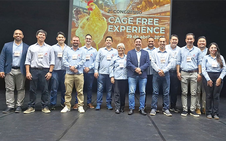 Artabas se destaca no II Congresso Cage Free Experience e consolida sua presença no sistema cage free