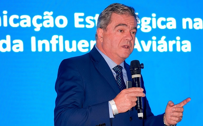 Ricardo Santin, da ABPA, destaca o papel estratégico da comunicação institucional na crise da influenza aviária no Brasil