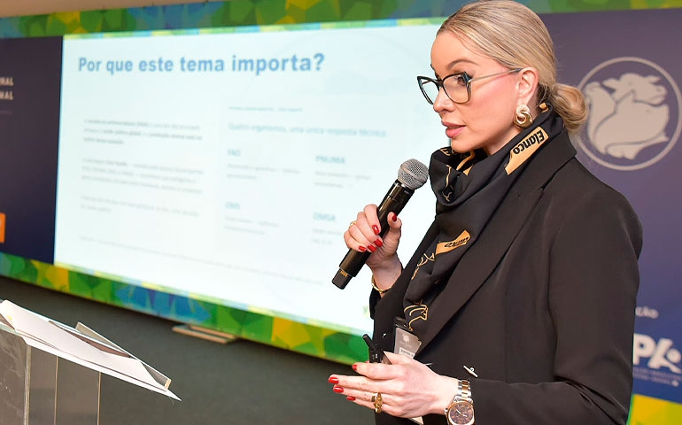 FACTA Conecta discute os antimicrobianos e seu impacto no comércio internacional de produtos de origem animal