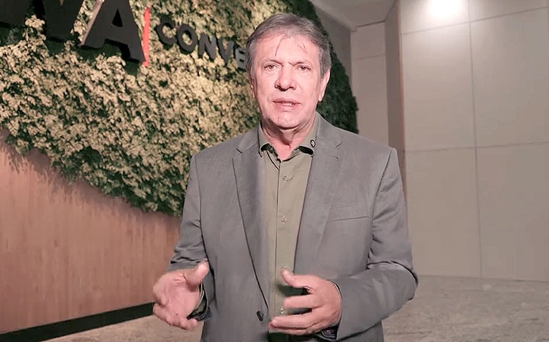 Feira de Avicultura e Suinocultura do Nordeste homenageia o avicultor Josimário Florêncio como Presidente de Honra