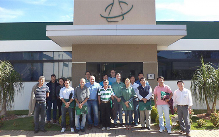 Poli-Nutri recebe avicultores em sua unidade de Maringá