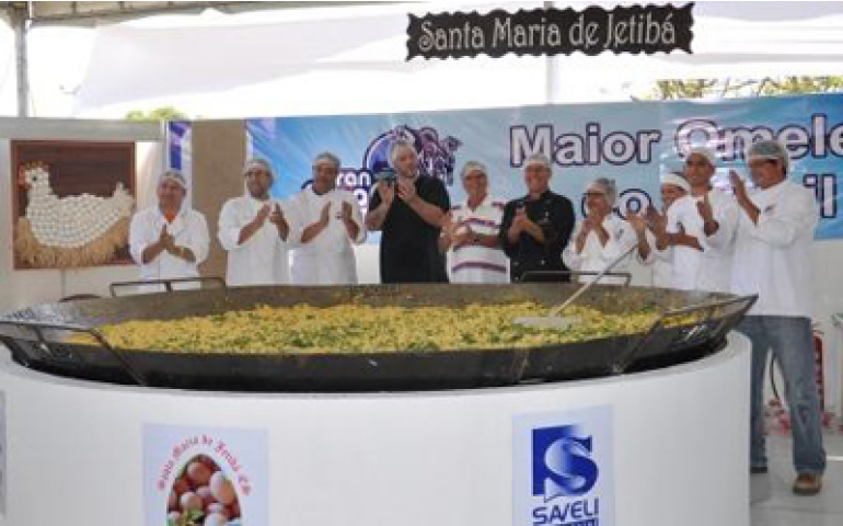 E os capixabas se tornaram os donos da maior omelete do Brasil