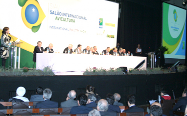 SIAV 2013 tem abertura com foco na valorização do setor