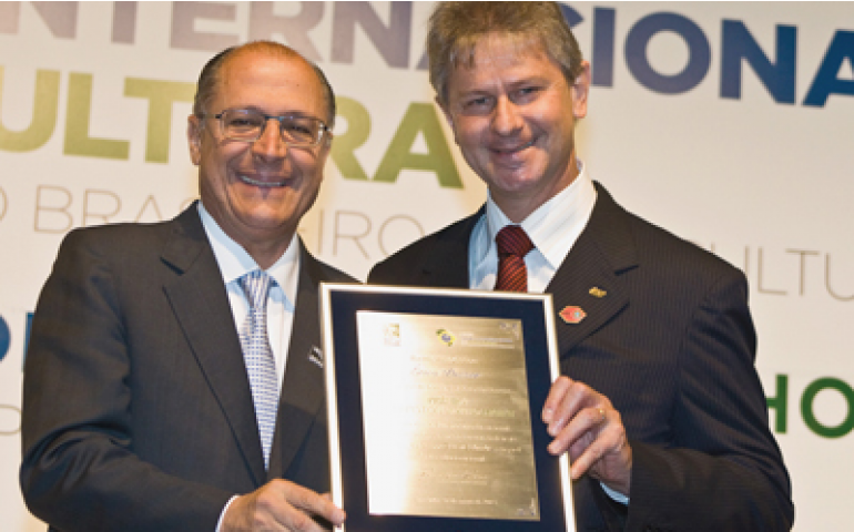 Presidente da APA recebe homenagem da Ubabef