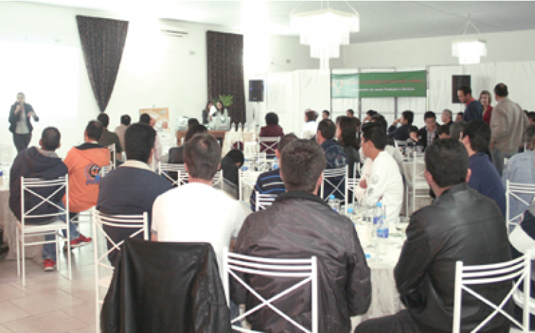 Uniquímica comemora 40 anos com inovação ao lado da avicultura de postura