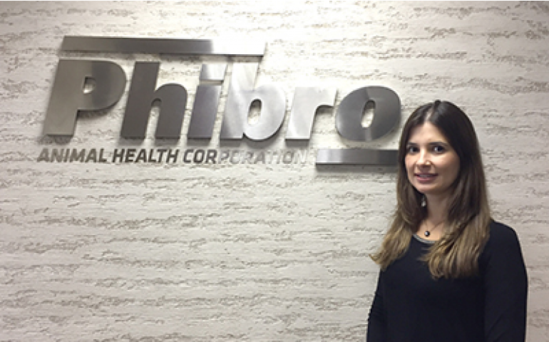 Graziela da Silva é a nova gerente de produtos aves da Phibro