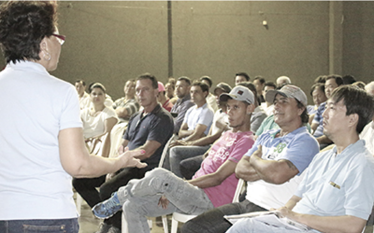 Bastos põe em prática programa próprio de prevenção à influenza aviária