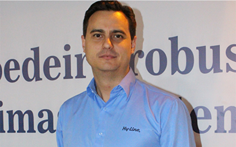 Hy-Line celebra 80 anos com ave W-80 em edição especial da A Hora do Ovo