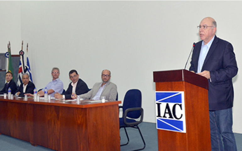 Seminário paulista debateu status sanitário e influenza aviária