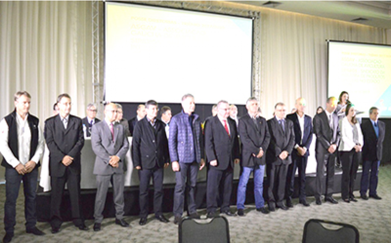 Novas diretorias tomam posse na Asgav e no Sipargs 