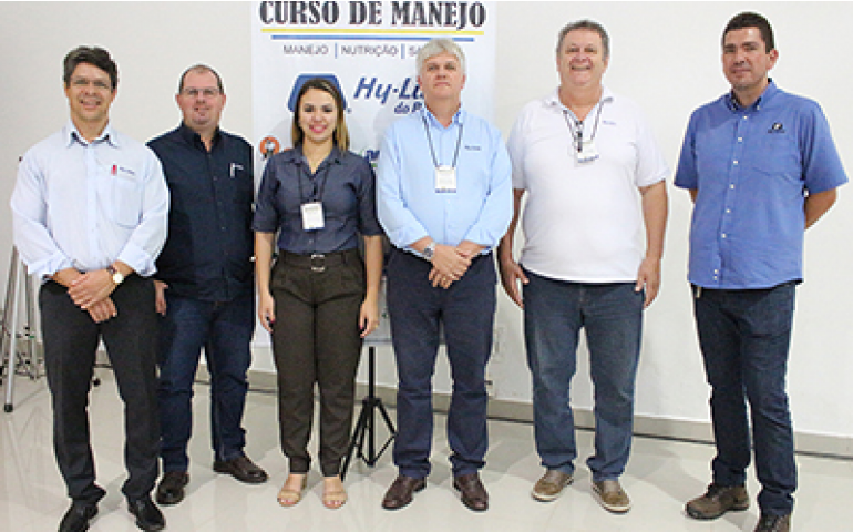 Interação e atualização marcaram o 11º Curso de Manejo da Hy-Line do Brasil