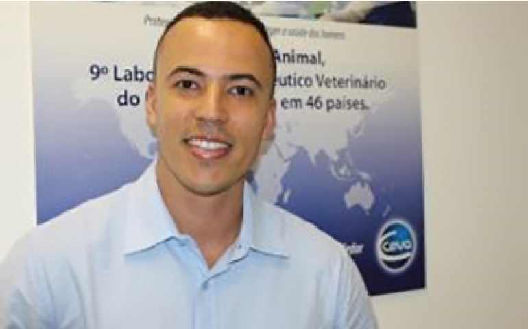 Tharley Carvalho é o novo gerente de marketing para aves da Ceva