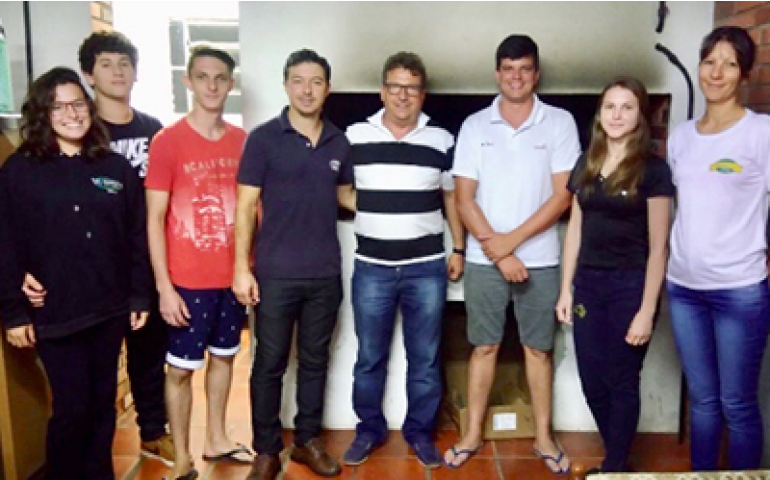 Ovos Bampi incorporam ao calendário treinamento em vacinação