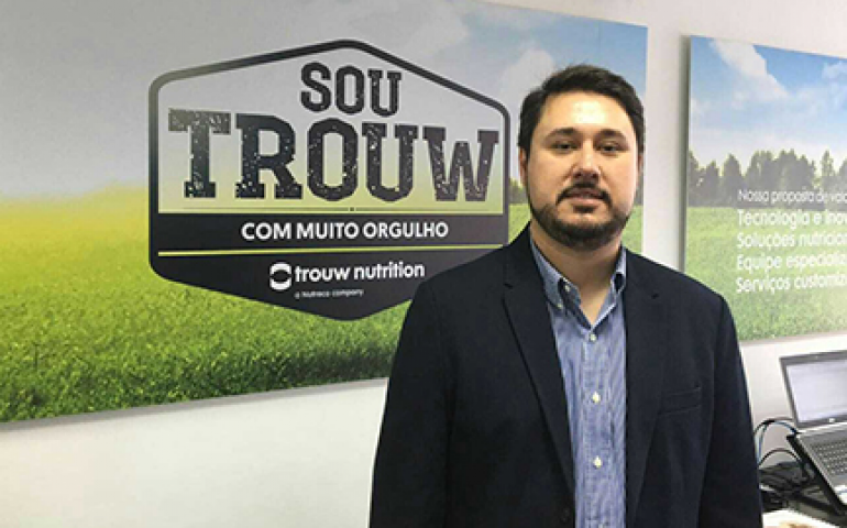 Trouw destaca minerais quelatados no Simpósio de Avicultura do Nordeste