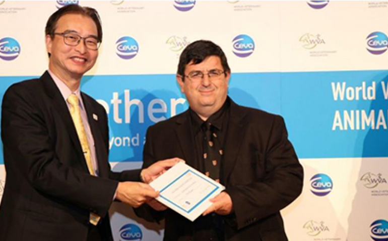 Adroaldo Zanella, da USP, ganha prêmio internacional de bem-estar animal