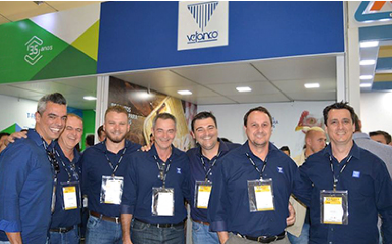 Vetanco participa pela primeira vez do Encontro Técnico Avícola em Maringá 